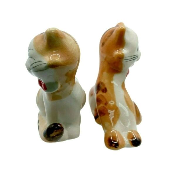 Vintage Whimsical Cat Figurines Tabby Calico Bow Tie Kitty Pair Ceramic Decor - Picture 3 of 11